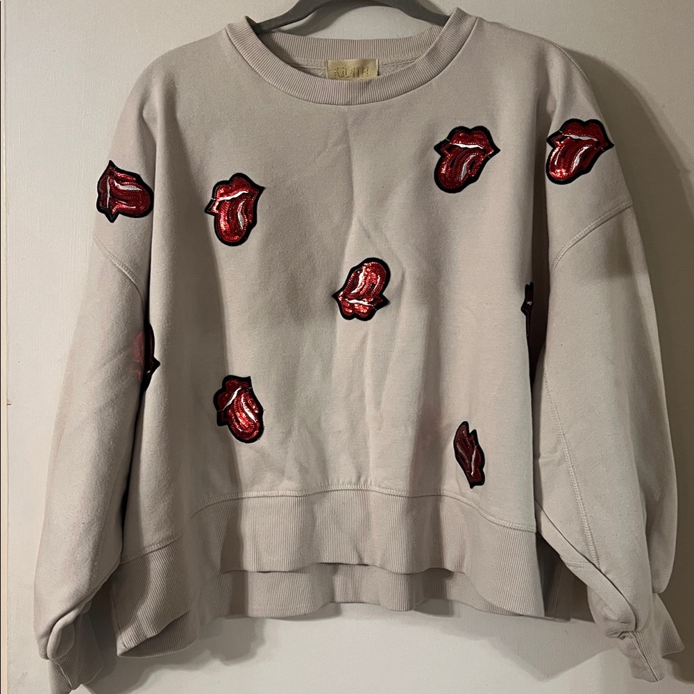 Judith March lips & and tongue, sequence sweatshirt. Size Large.
